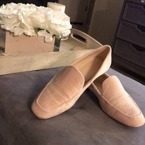 Light Pink 7.5 Nine West Velvet Loafer Shoes